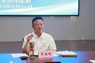 詹姆斯：昨晚的航班无益于我的病情 球队凌晨3点45才到酒店